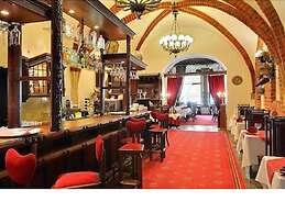 Hotel Dwor Polski