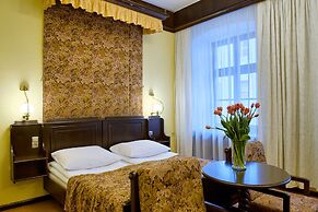 Hotel Dwor Polski
