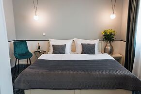Hotel Golfi