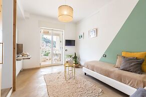 Mediterranean Suites - Old Town
