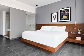 MARQUEE Playa Hotel