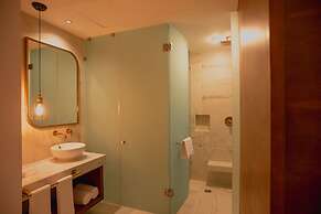 MARQUEE Playa Hotel