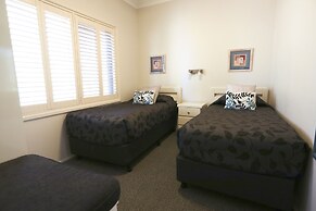 Country Apartments