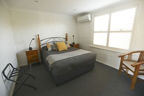 Country Apartments