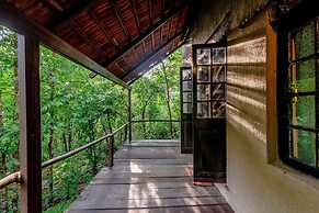 Mahua Vann Pench