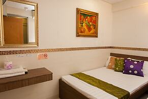 J2 Guest House