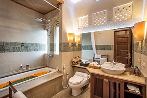 Villa Saffron Seminyak Bali