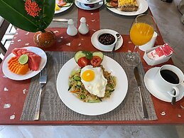 Villa Saffron Seminyak Bali