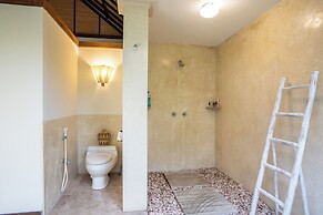 Villa Saffron Seminyak Bali