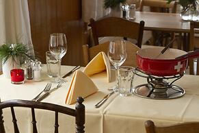 Spinas Gasthaus Val Bever - Hostel