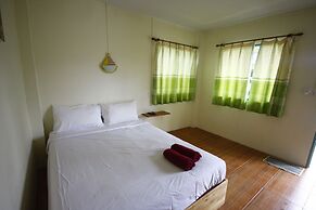 Baan Chomlay Resort