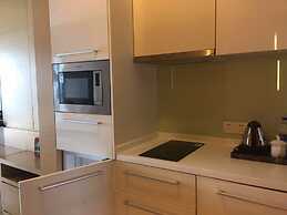 Checkinn Business Apartment-Poly World