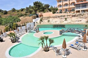 Grand Beach Hotel
