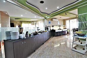 Grand Beach Hotel