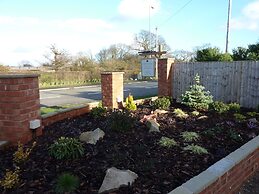 Oakwood Farm Mews