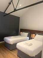 Oakwood Farm Mews