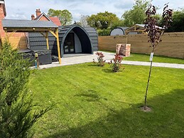 Oakwood Farm Mews