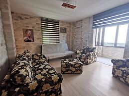 Arya Suites