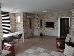 Arya Suites