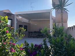 200 Rooms & Terrace