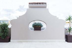 200 Rooms & Terrace