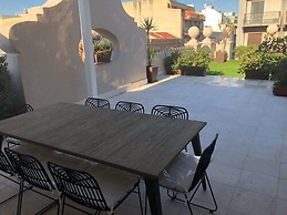 200 Rooms & Terrace