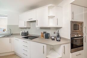 Monarch House Serviced Apartments