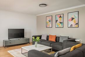 Monarch House Serviced Apartments