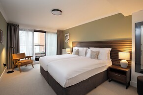 Monarch House Serviced Apartments