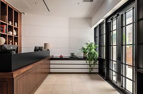 Monarch House Serviced Apartments