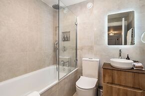Monarch House Serviced Apartments