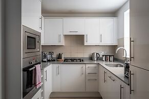 Monarch House Serviced Apartments