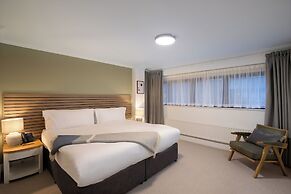 Monarch House Serviced Apartments