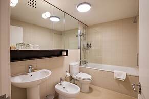 Monarch House Serviced Apartments
