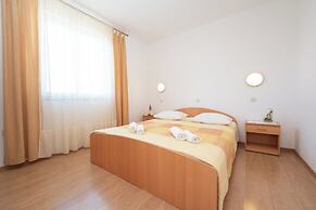 Apartments Biserka