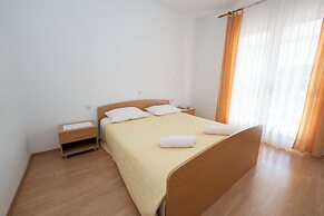 Apartments Biserka