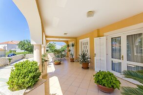 Apartments Biserka