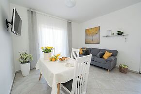 Apartments Biserka