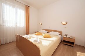 Apartments Biserka
