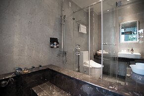Onsense Villa