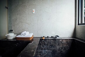 Onsense Villa