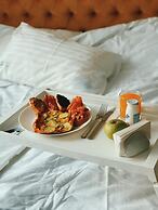 Live.Here.Hotel