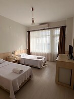 Lades Hotel
