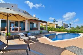 Luxurious Sea Front Villa in Mallorca