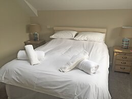 The Waterfront Inn
