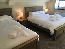 The Waterfront Inn