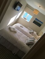 The Waterfront Inn