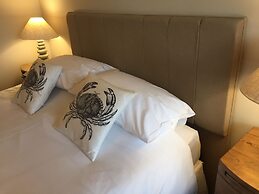 The Waterfront Inn