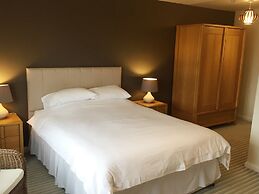The Waterfront Inn