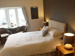 The Waterfront Inn